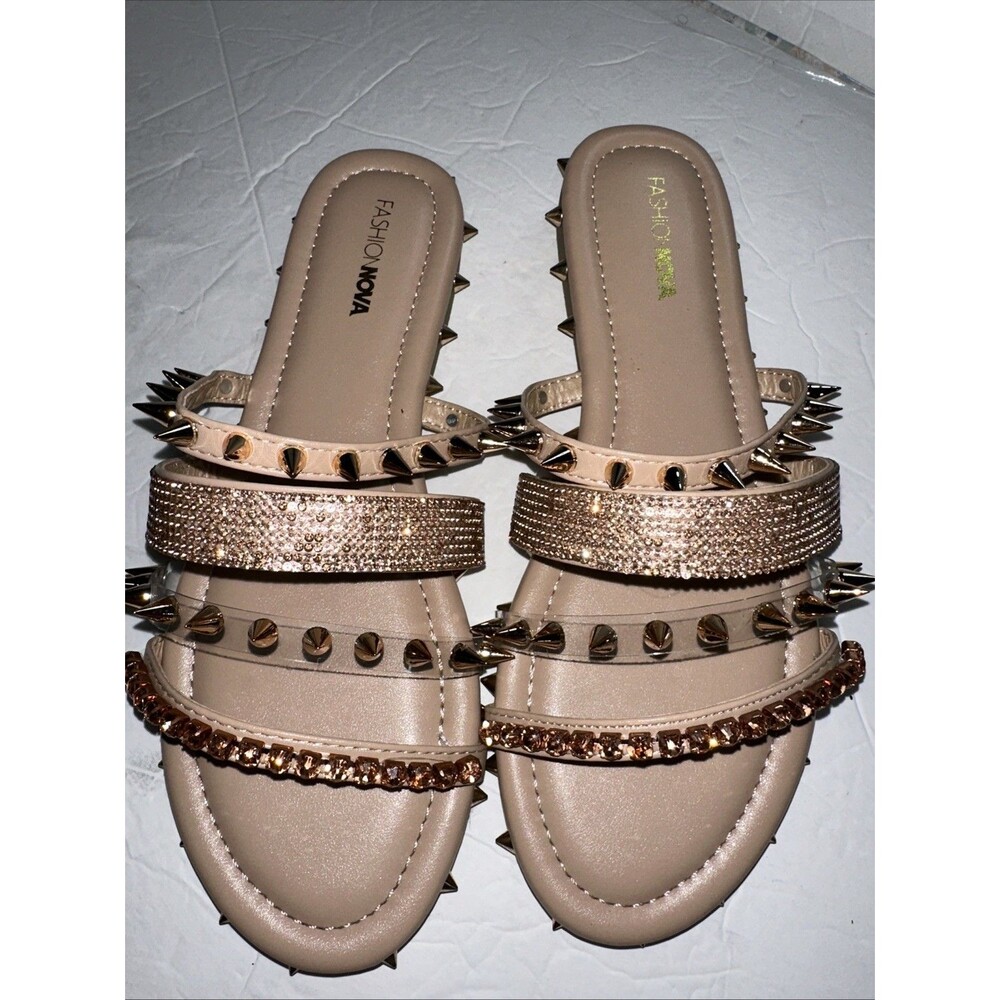 Fashion Nova Sandals 9 Flat Strap Spike Studded Rhinestones Bling Rose Gold NIB - Picture 3 of 7